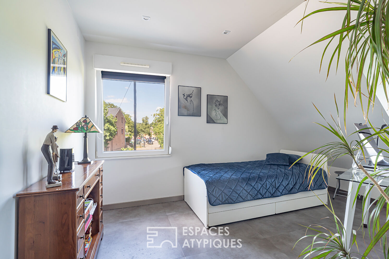 Appartement de caractère avec terrasse et vue dégagée
