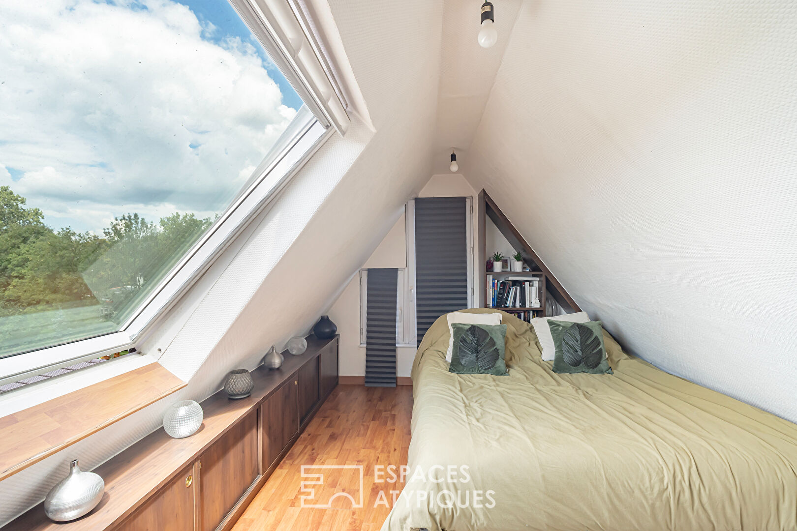 Attic duplex in the old Graffenstaden district