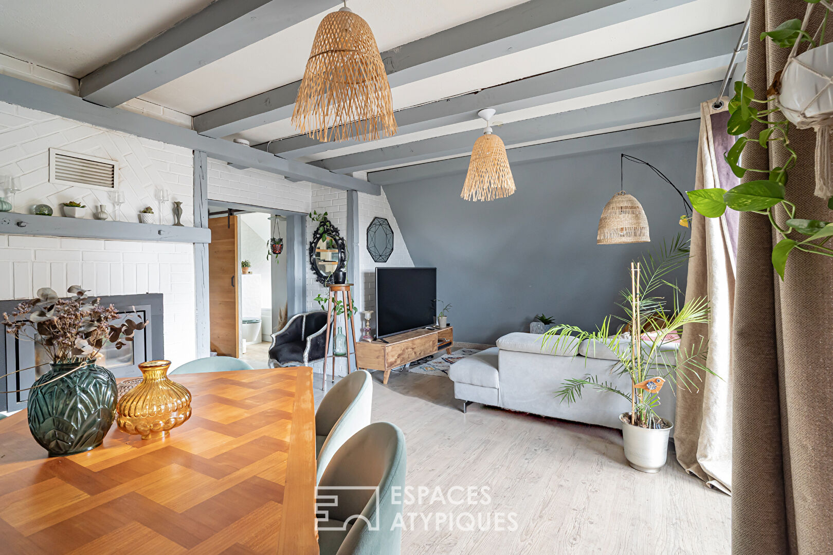 Attic duplex in the old Graffenstaden district