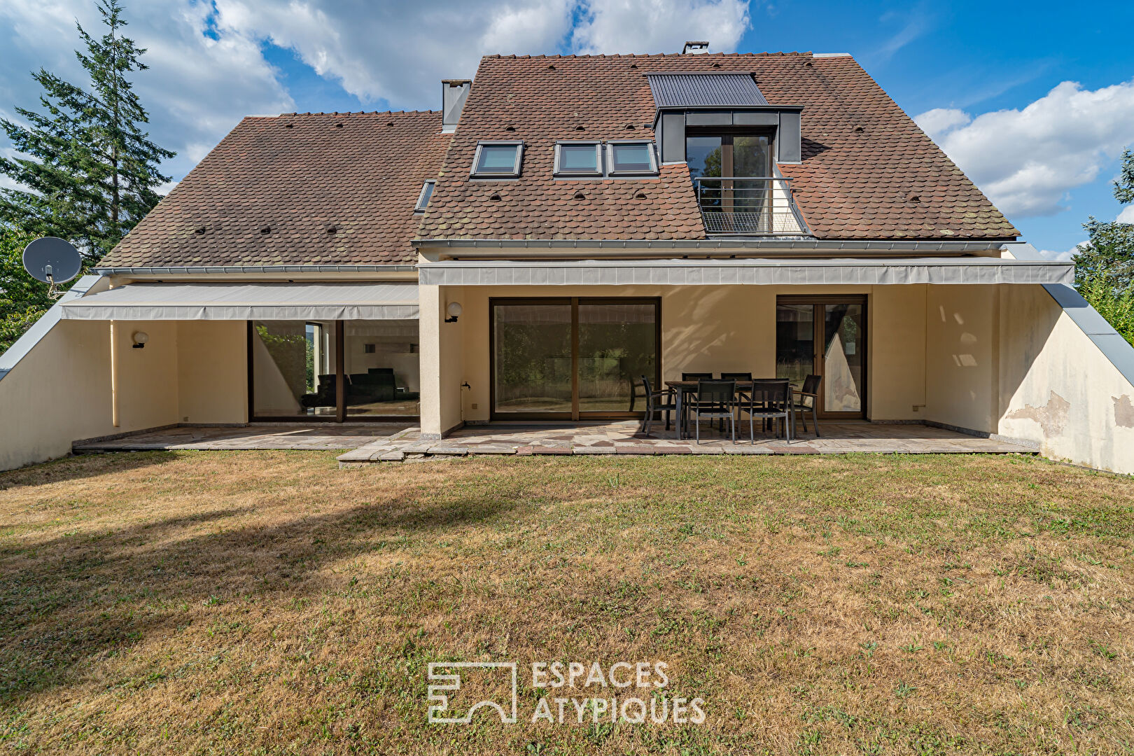 Architect-designed house in the Haut Barr district