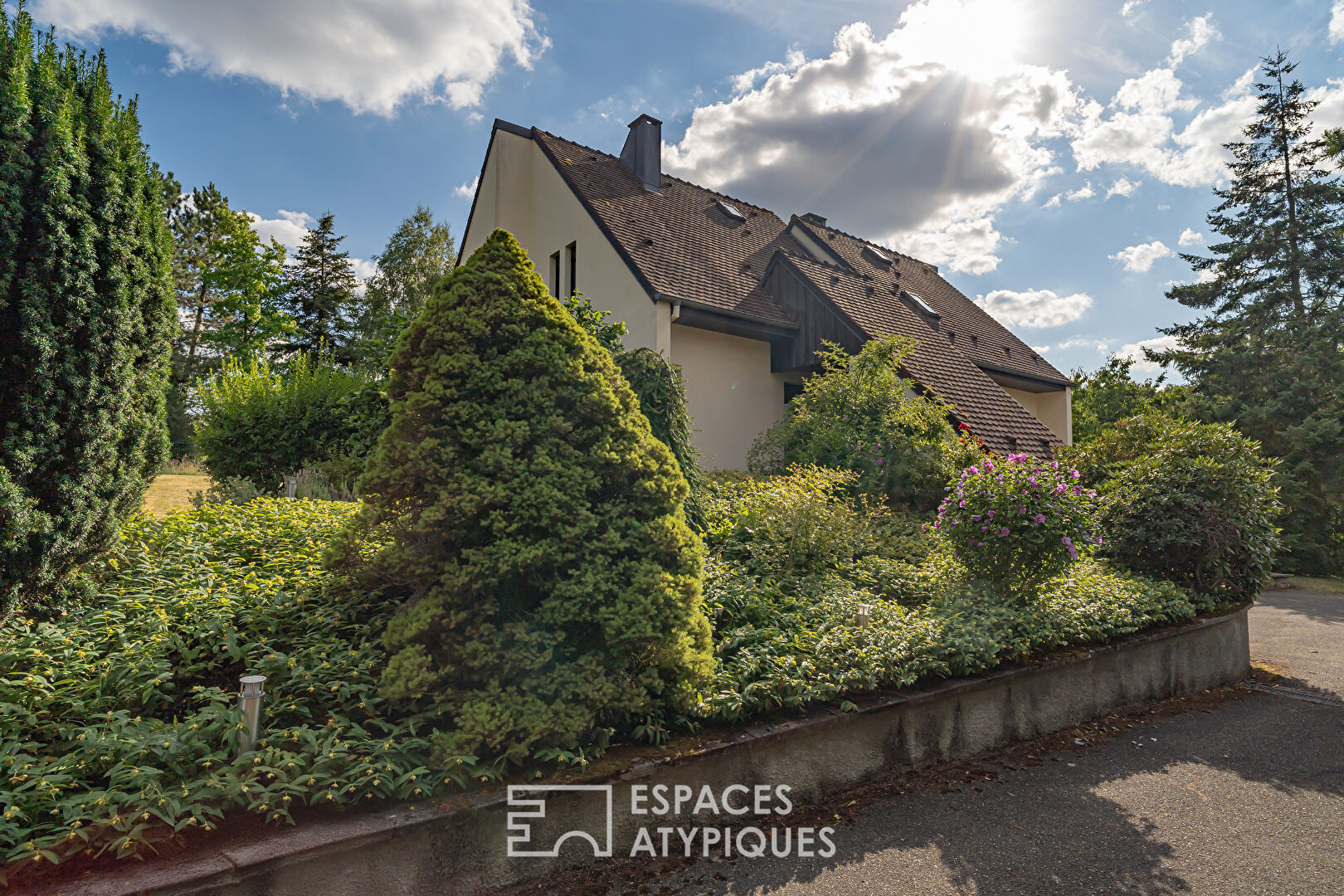 Architect-designed house in the Haut Barr district