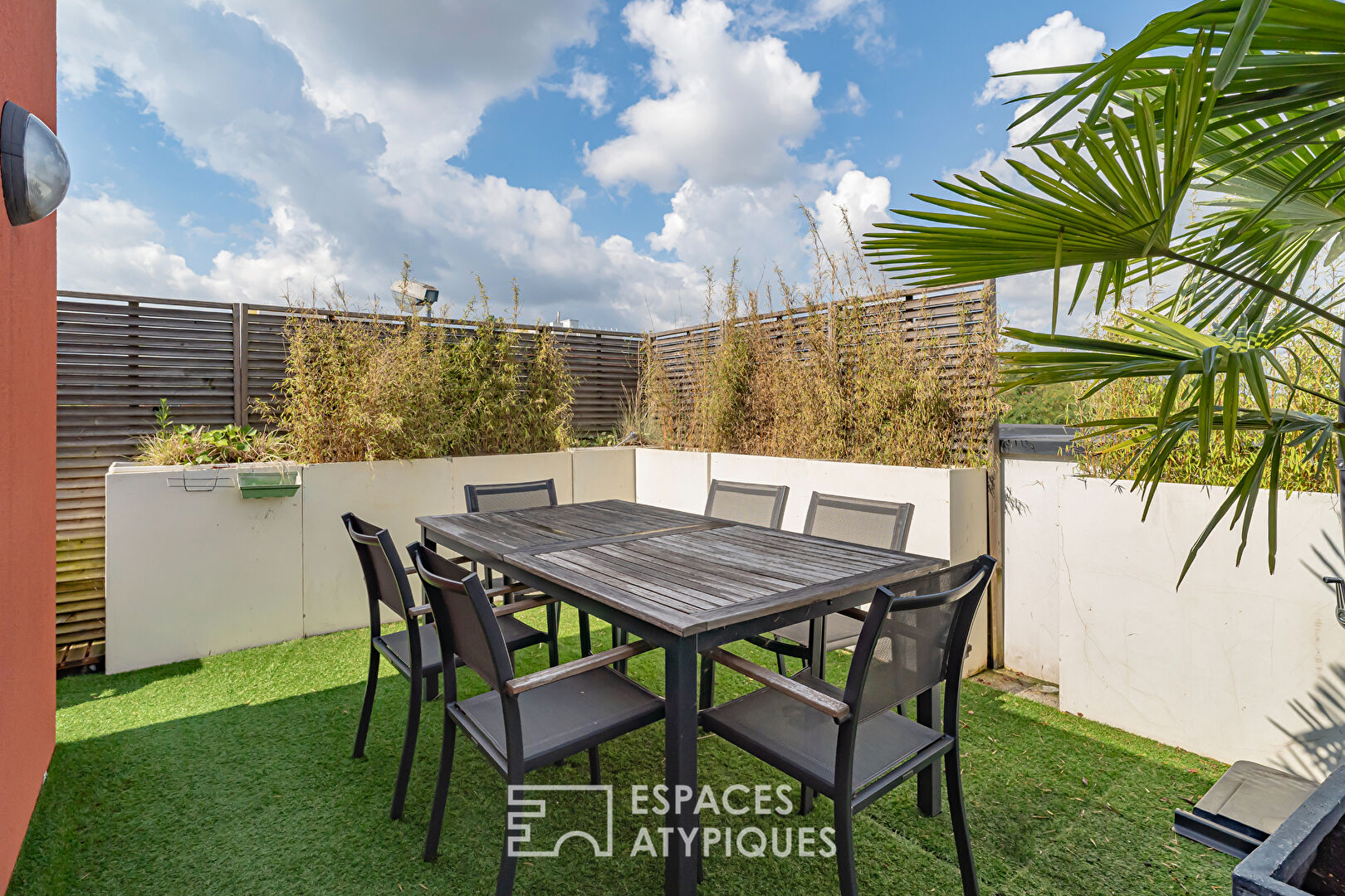 Appartement en dernier étage avec terrasse et jacuzzi