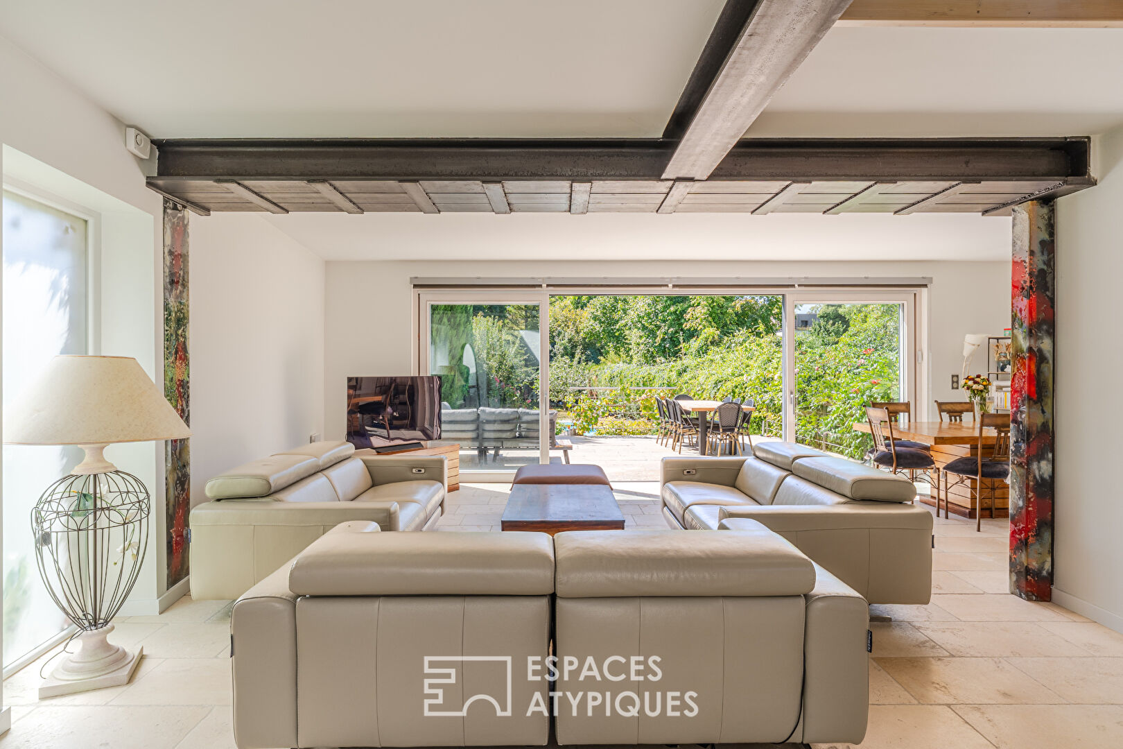 Renovated house with swimming pool in La Robertsau