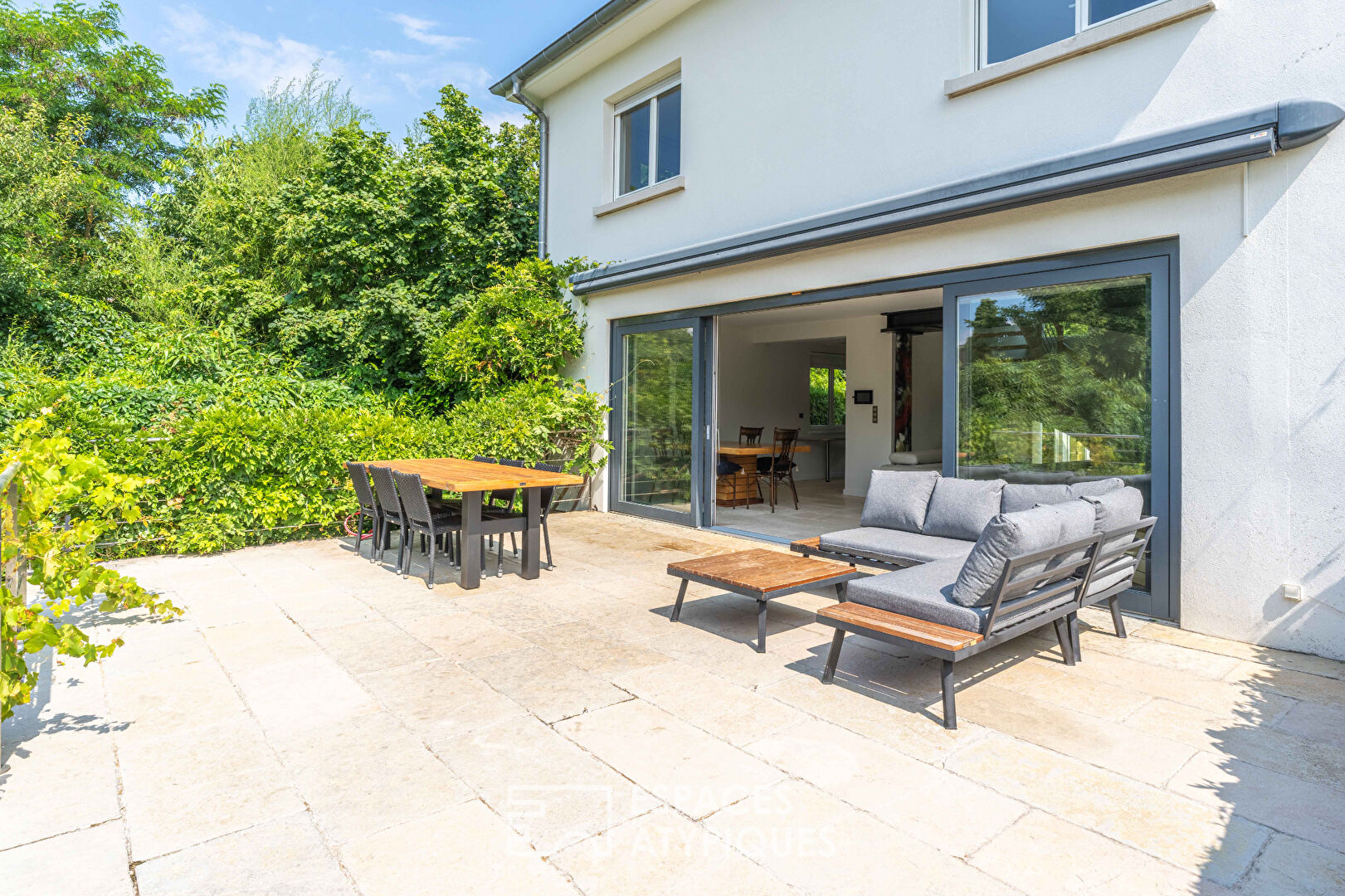Renovated house with swimming pool in La Robertsau
