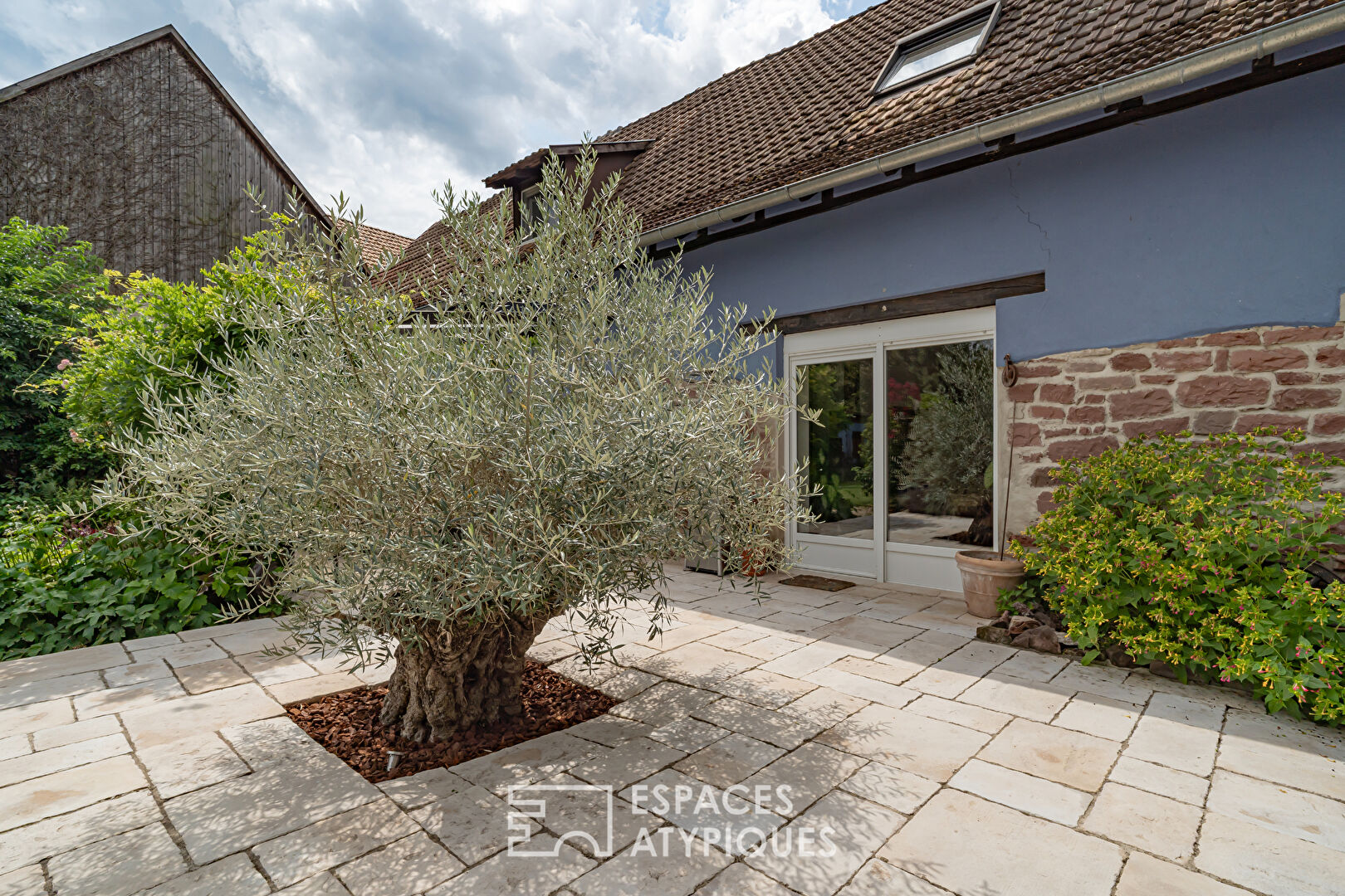 Charming property in a renovated farmhouse