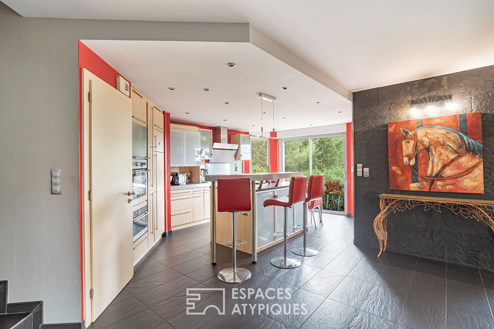 Villa d’architecte et ses installations équestres