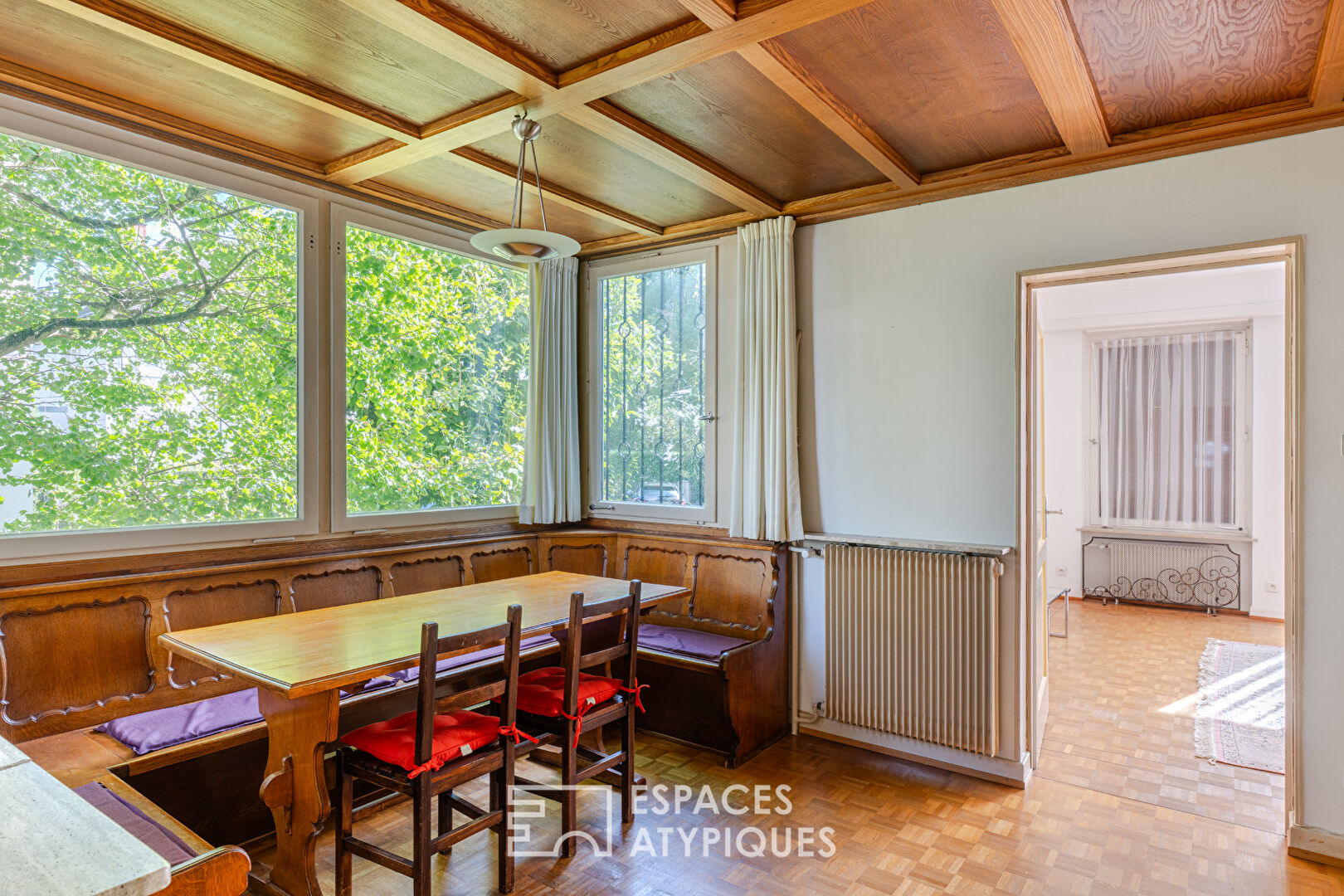 Maison des années 60 dans le quartier des villas