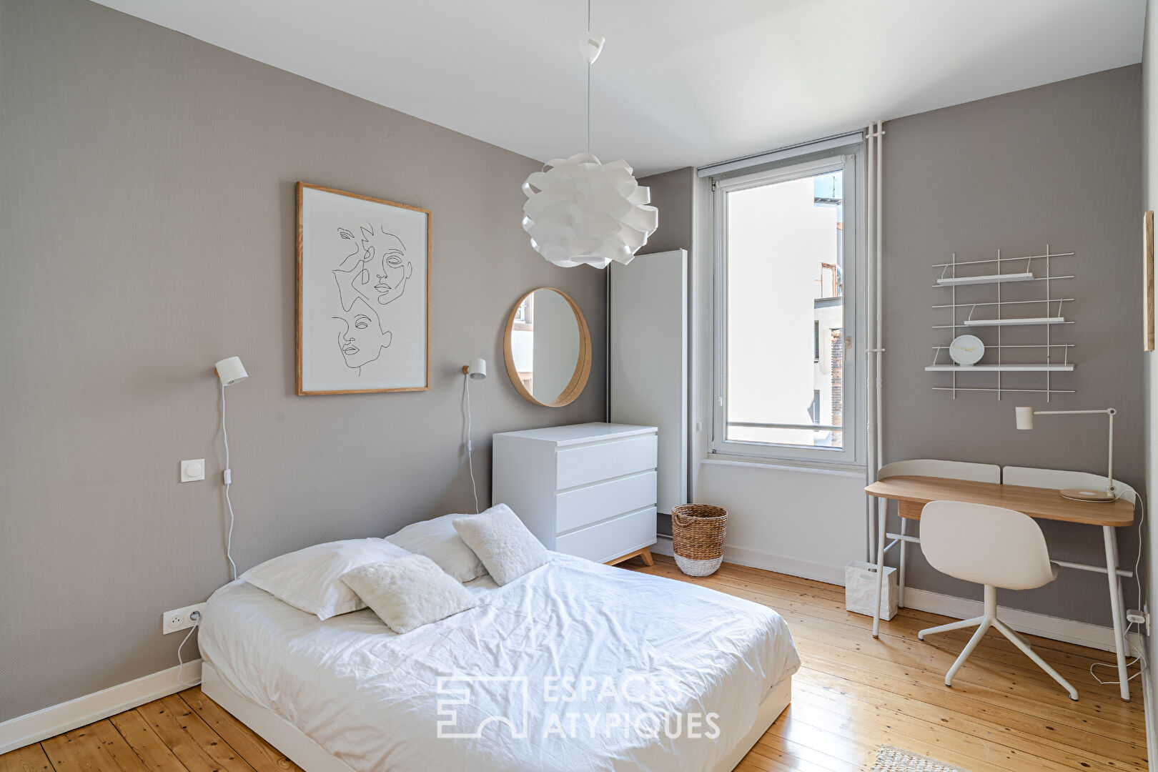 Élégant appartement rénové et son balcon en coeur de ville