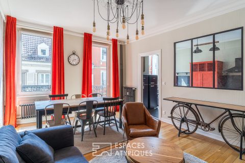 Elegant renovated apartment with balcony in the heart of town