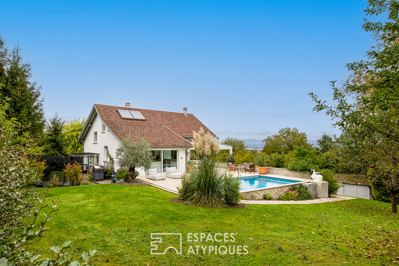 Renovated house with pool and large grounds on the Swiss border