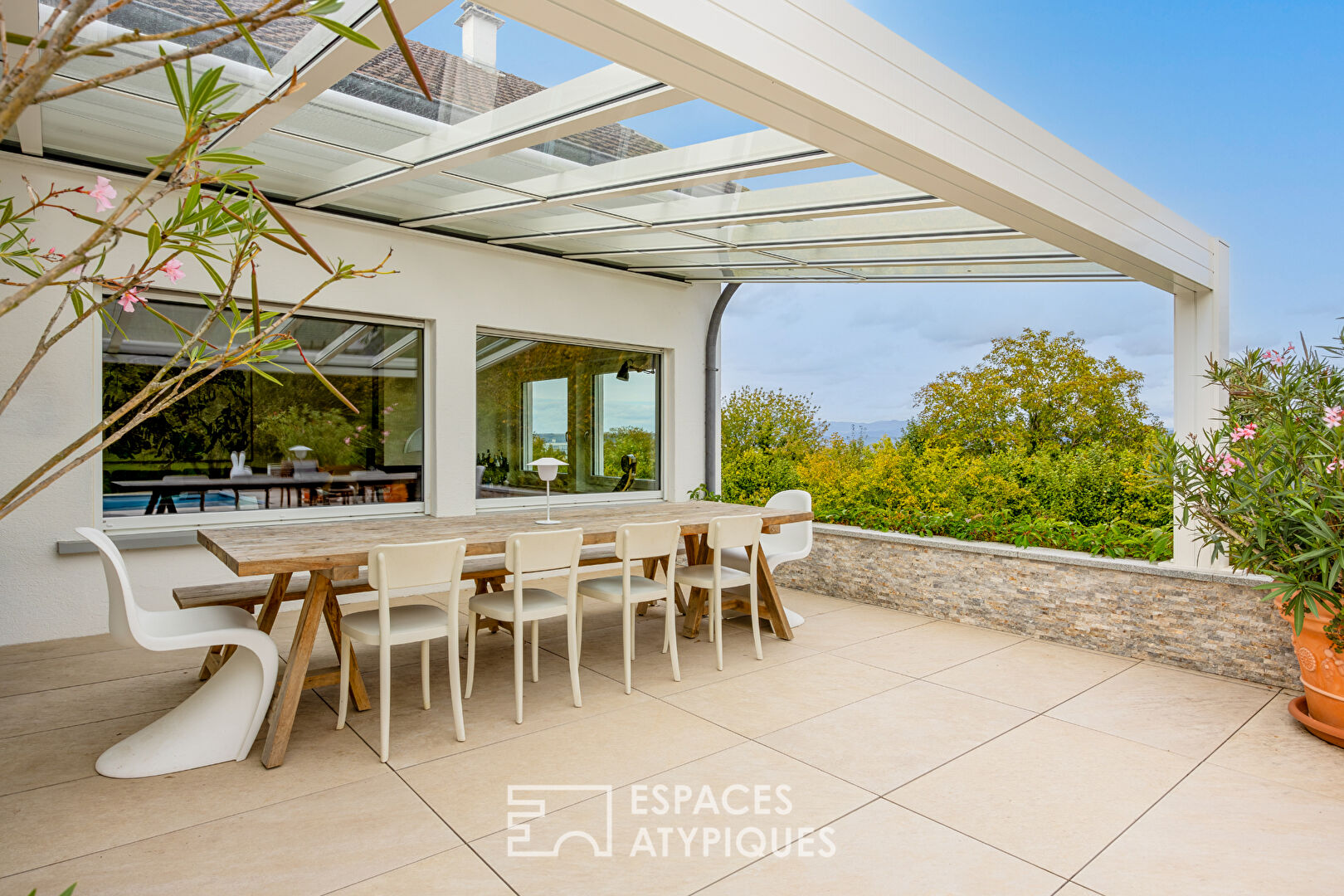 Renovated house with pool and large grounds on the Swiss border