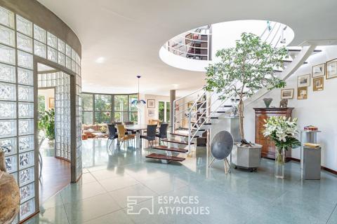 Maison d&rsquo;architecte avec piscine à l&rsquo;abri des regards