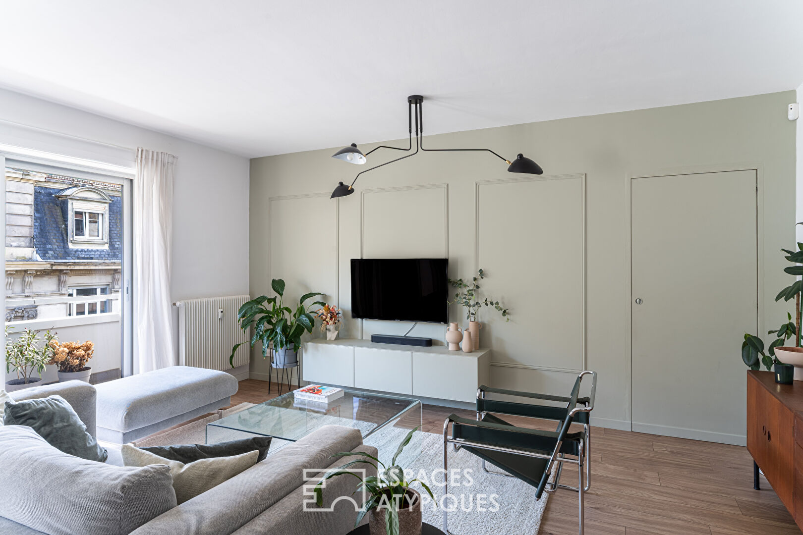 Renovated flat with terrace in the Orangerie district