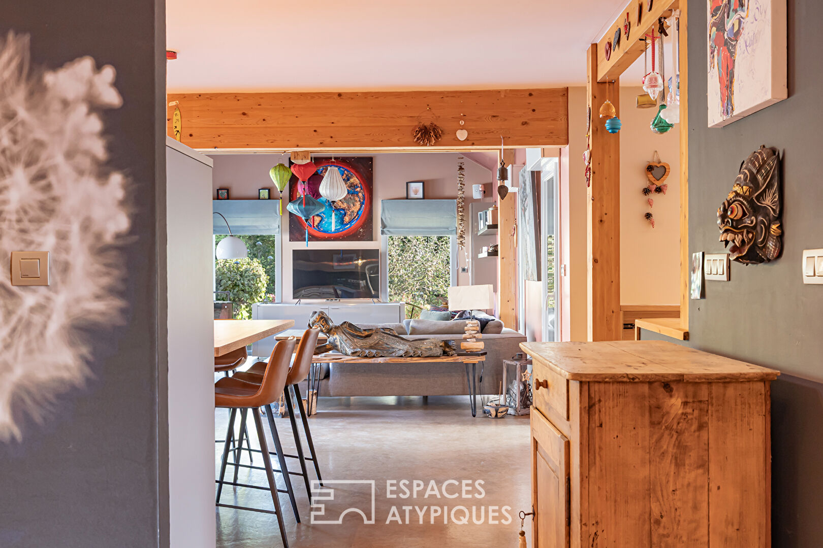 Maison familiale chaleureuse et son jardin intimiste