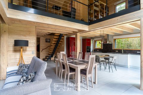 Chalet d’inspiration scandinave et son étang au coeur des Vosges du Nord