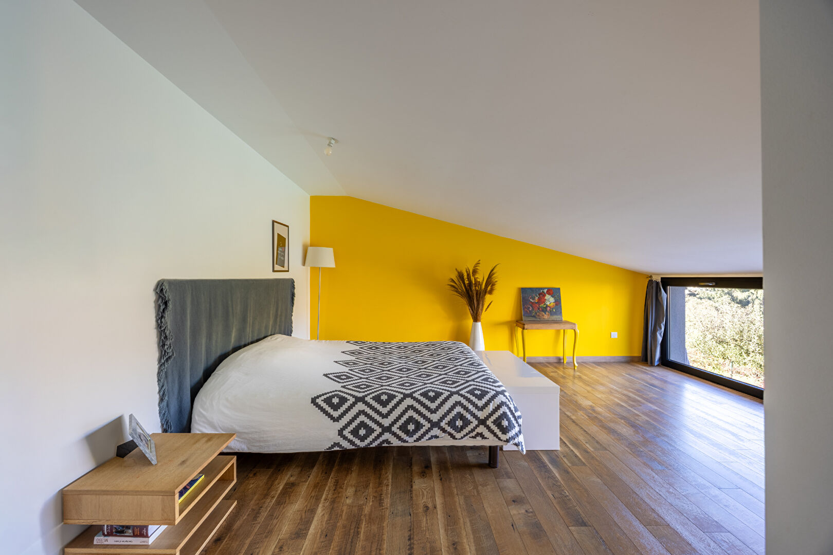 Loft esprit industriel et sa terrasse privative