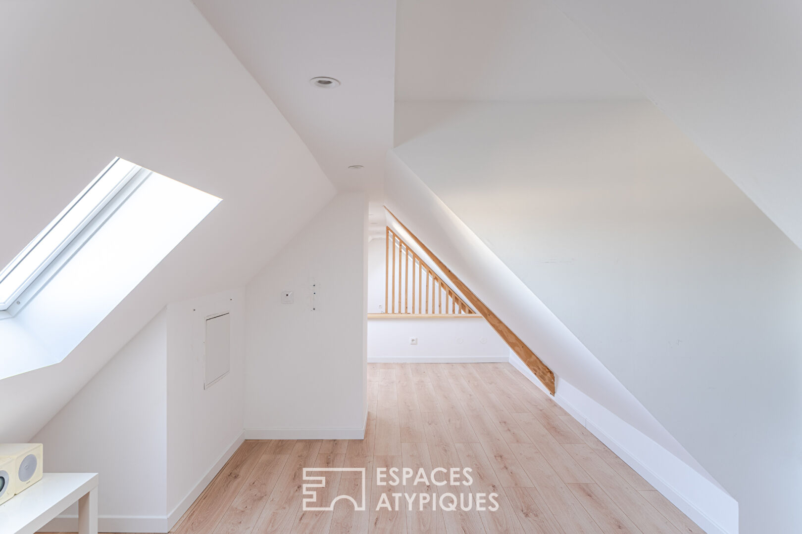 Maison années 30 et son extension contemporaine avec jardin paysagé