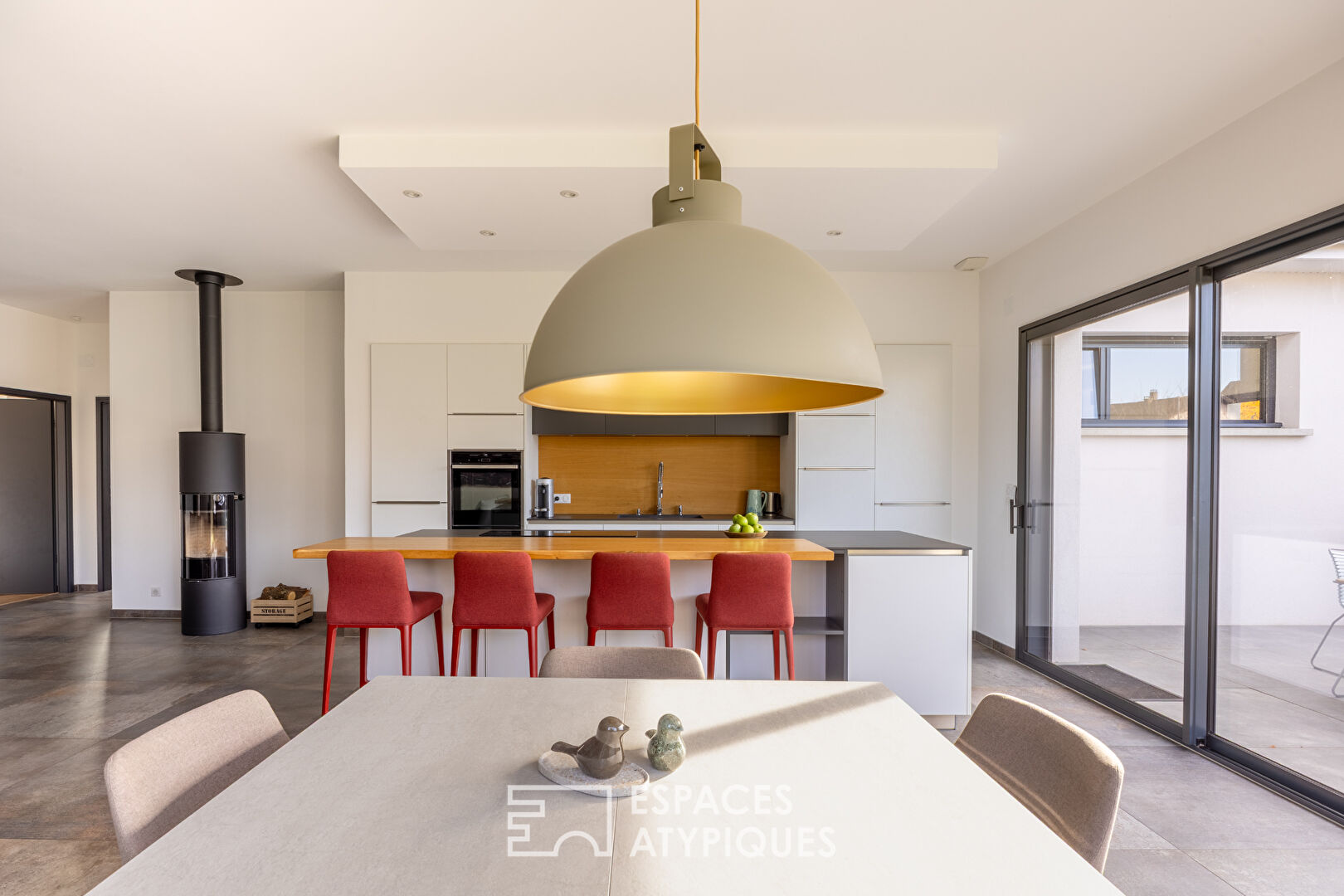 Contemporaine de plain-pied aux prestations soignées