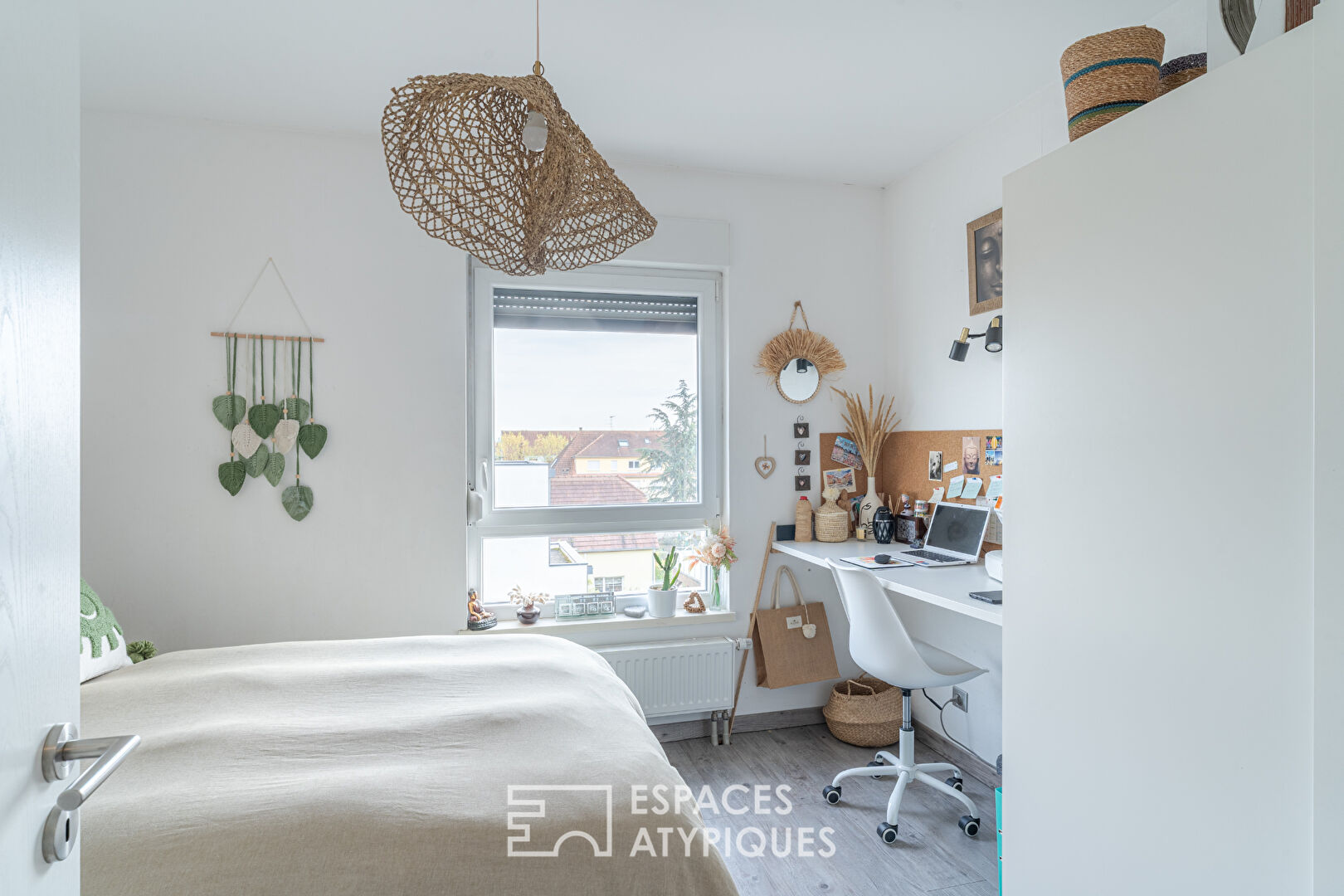 Maison contemporaine et ses terrasses