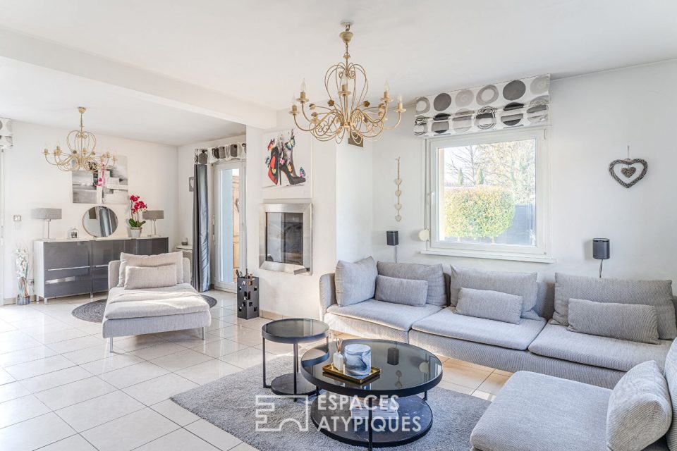 Maison familiale avec véranda et piscine