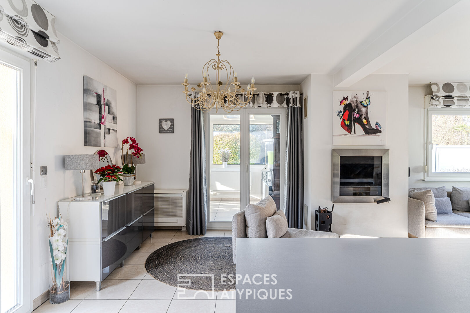 Maison familiale avec véranda et piscine