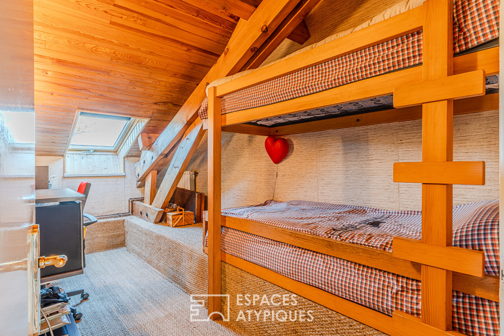 Chalet d’architecte à la vue dégagée