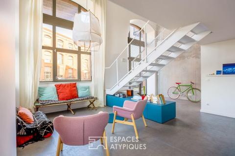 Loft contemporain en duplex et sa terrasse