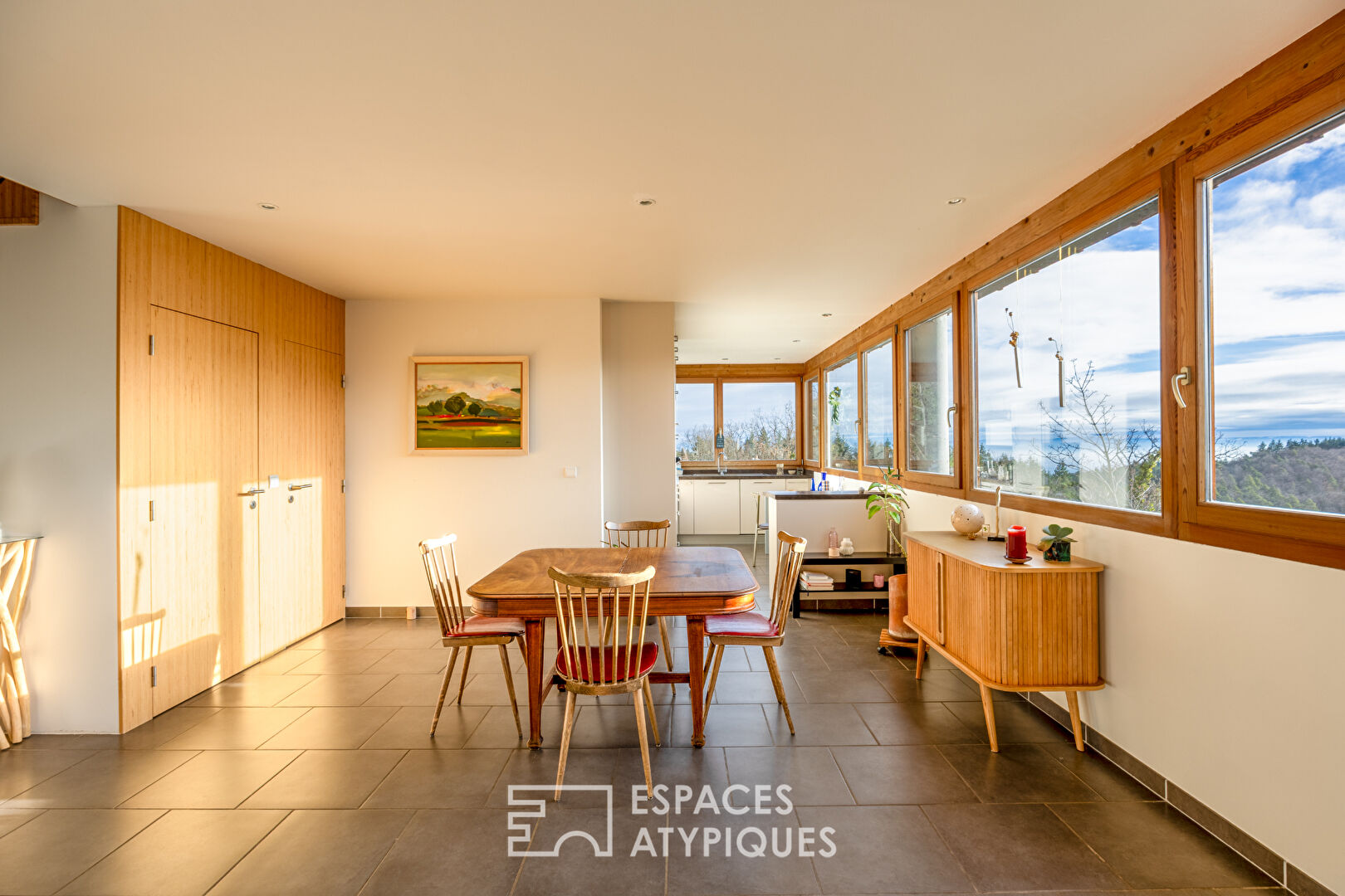 Maison ossature bois avec vue panoramique sur la plaine