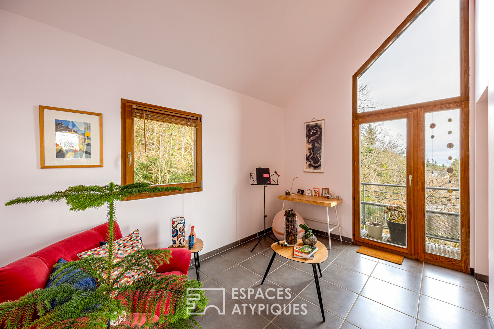 Maison ossature bois avec vue panoramique sur la plaine