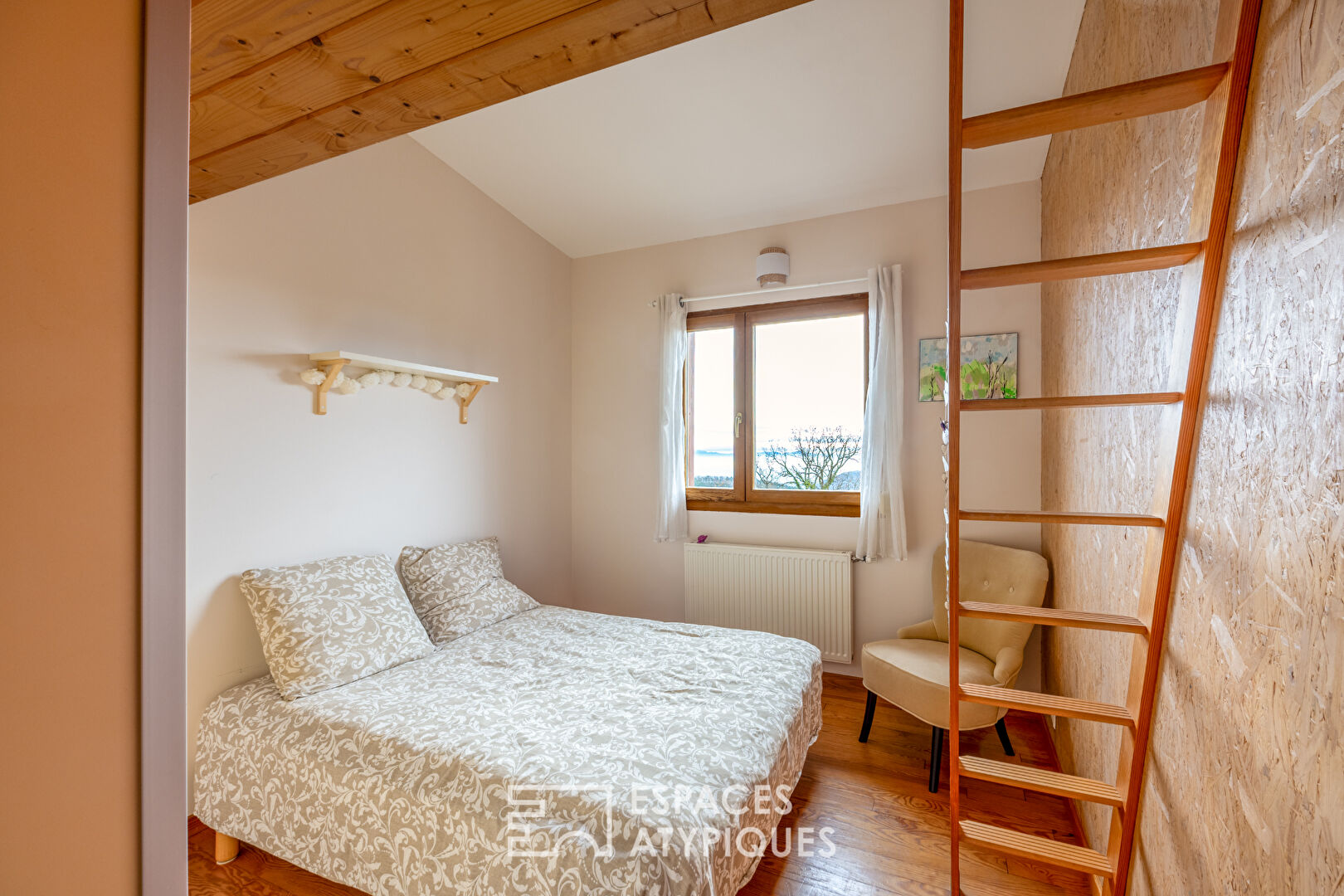 Maison ossature bois avec vue panoramique sur la plaine