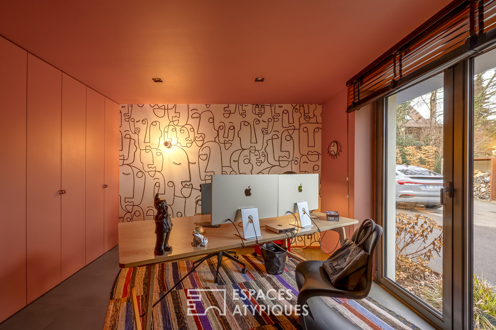 Maison d&rsquo;architecte avec piscine et jardin paysager