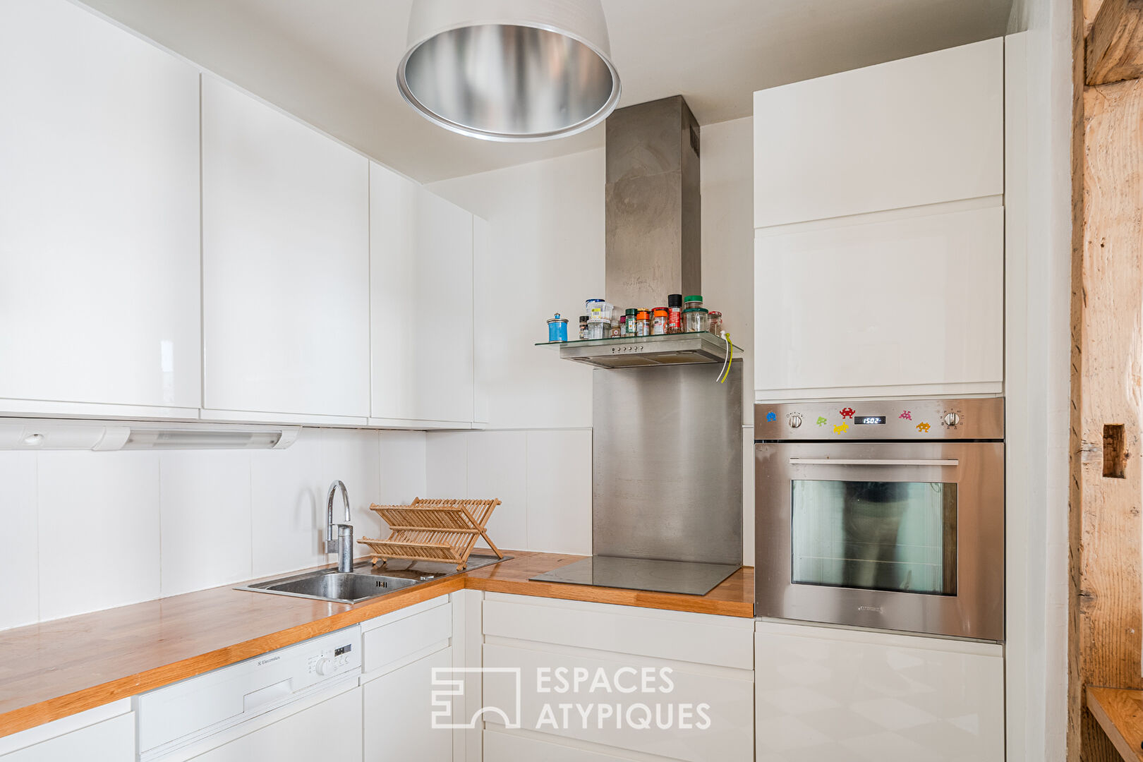 Appartement de caractère rénové au calme d&rsquo;une cour intérieure