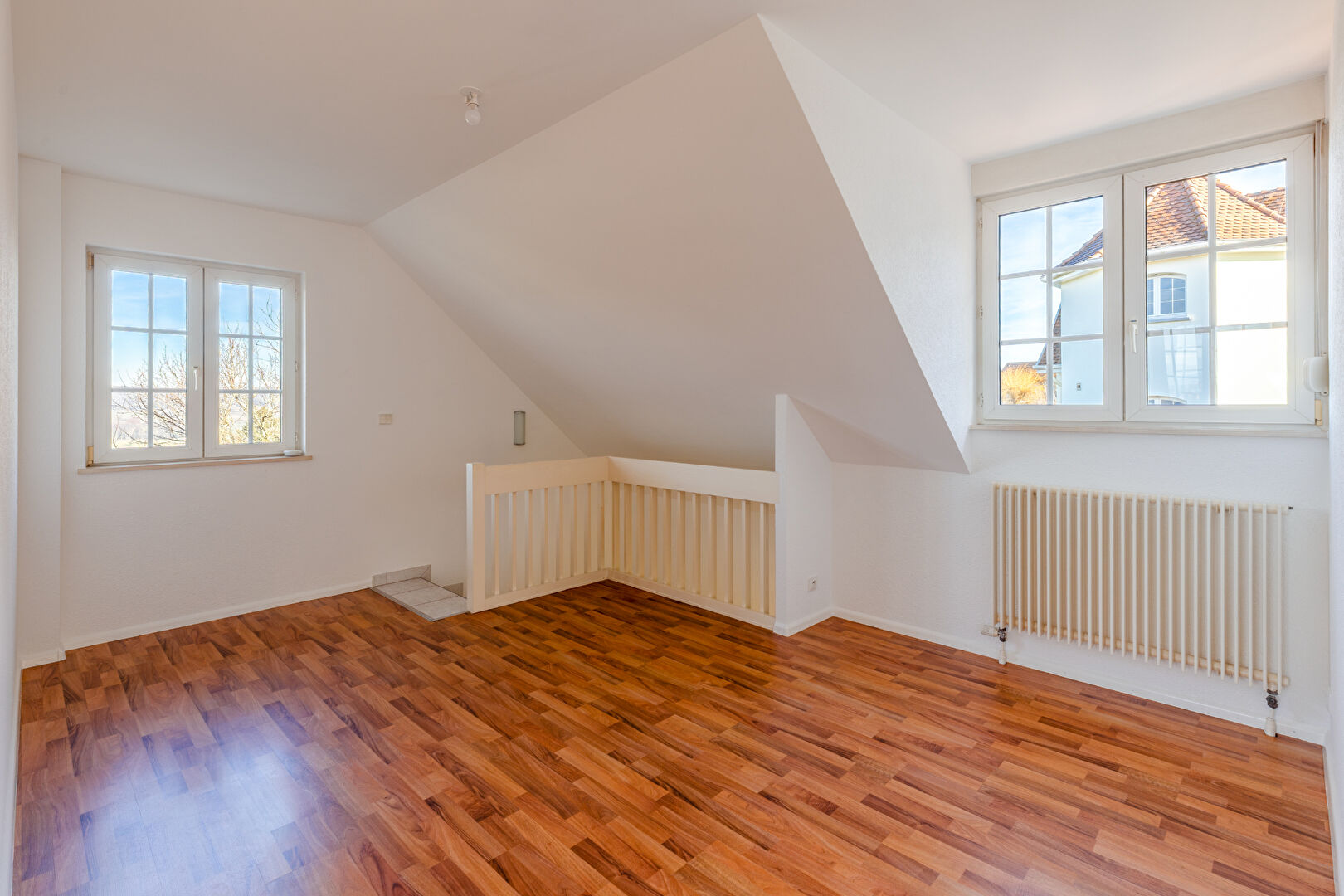 Maison avec vue dégagée à deux pas de la frontière Suisse