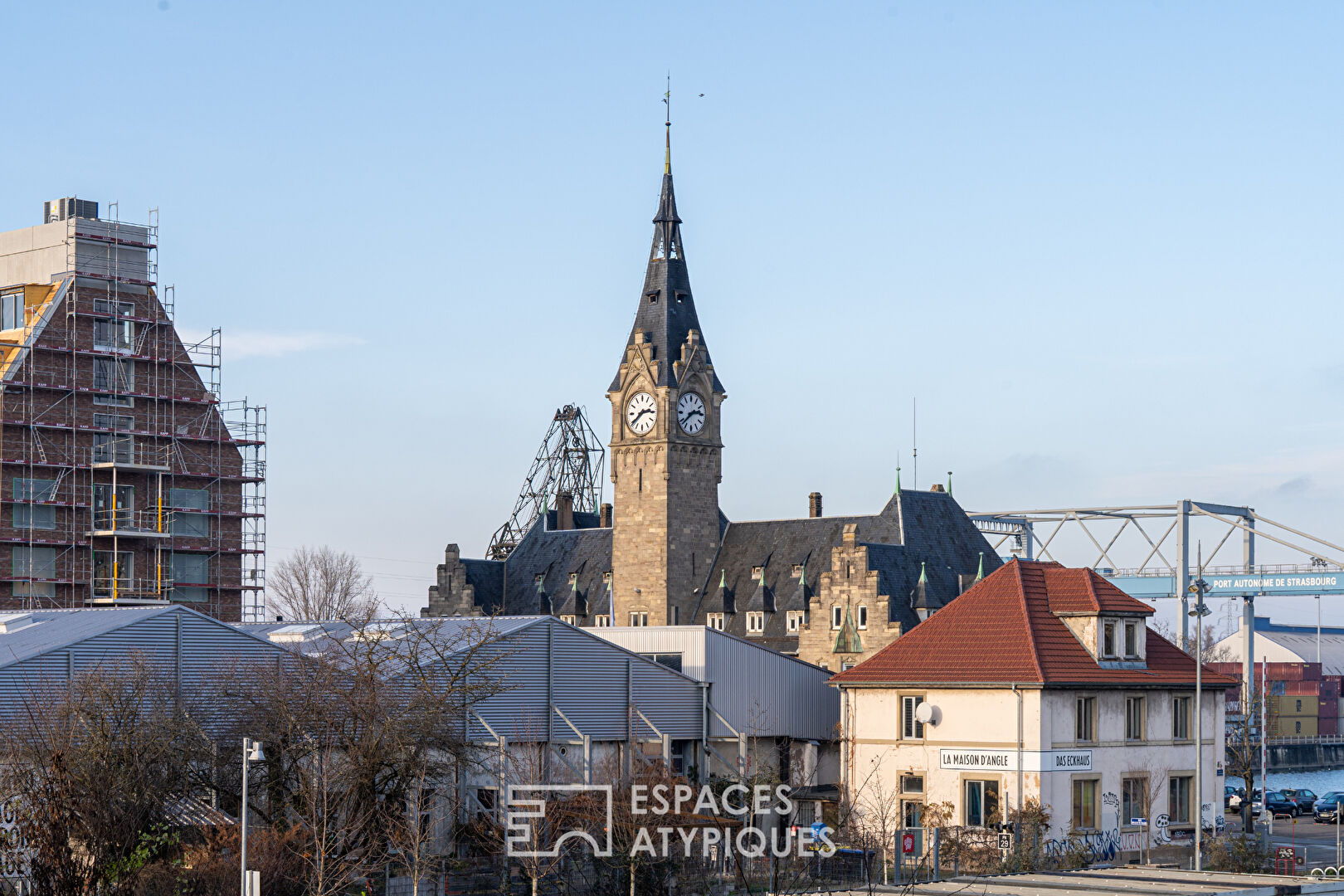 Plateau brut à aménager dans une ancienne imprimerie