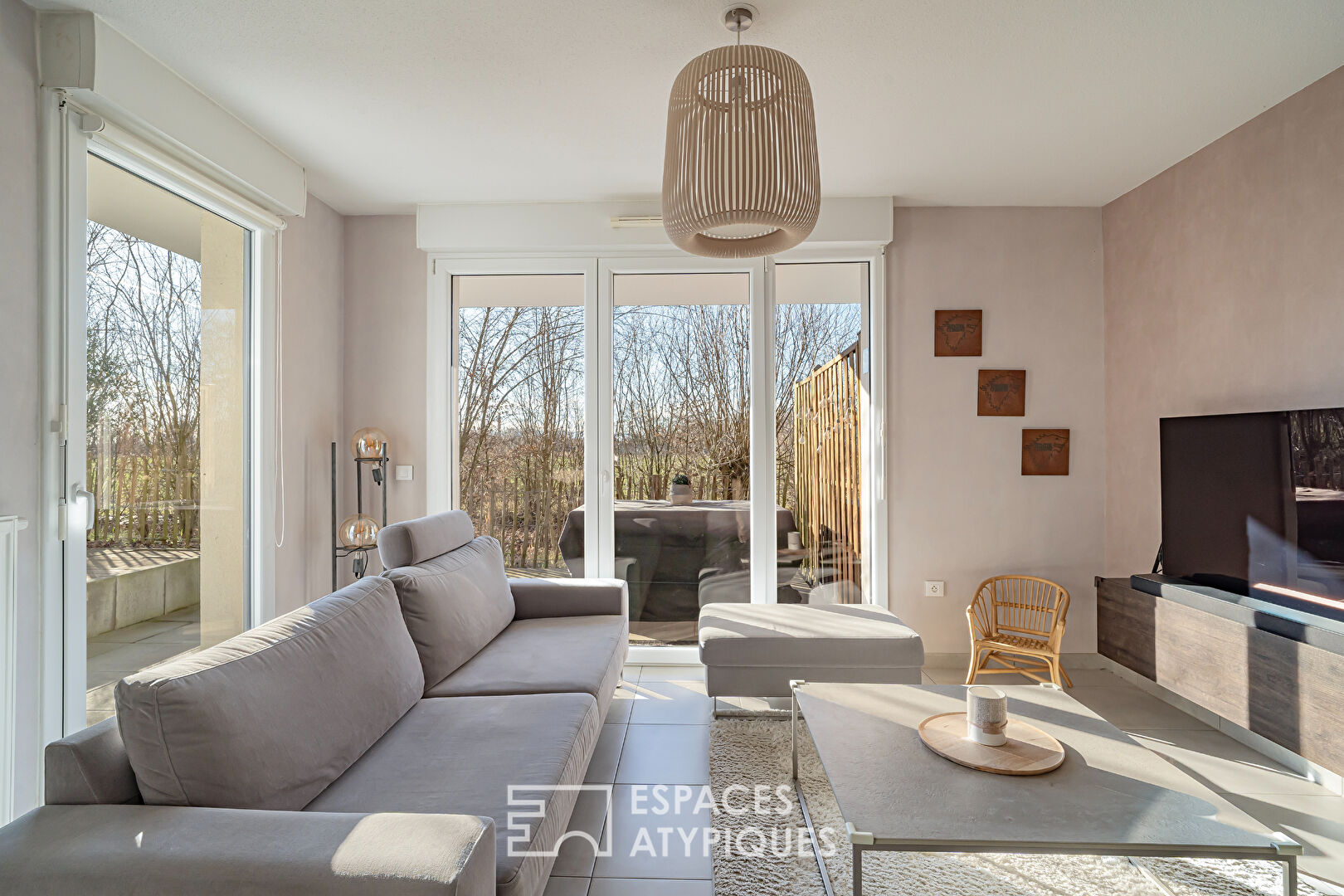 Rez-de-jardin dans un environnement arboré