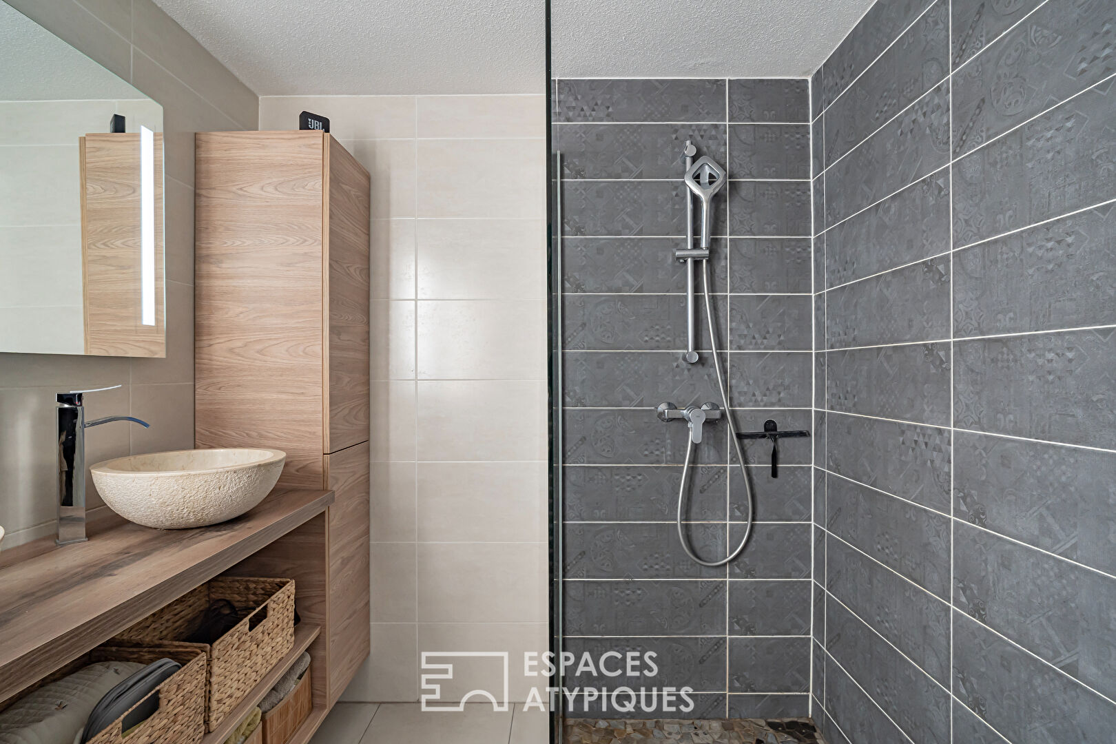 Rez-de-jardin dans un environnement arboré