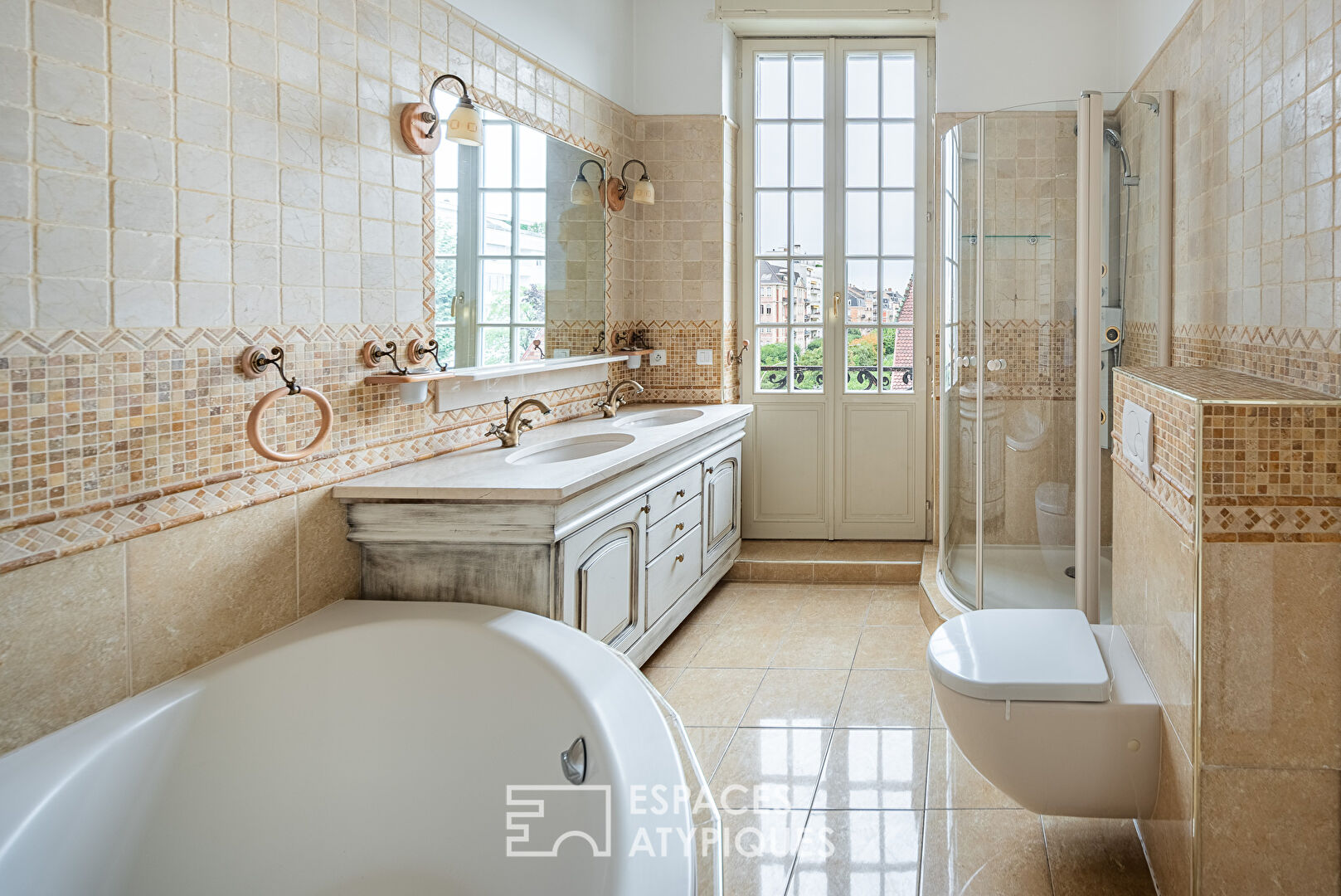 Charming apartment at the foot of the Orangerie