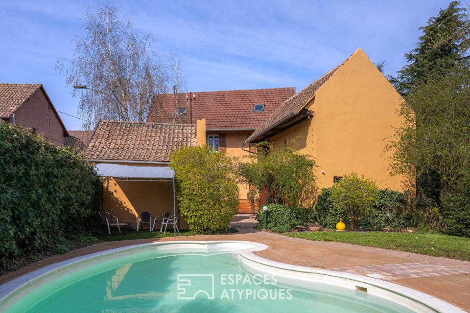 Maison de charme rénovée avec jardin et piscine