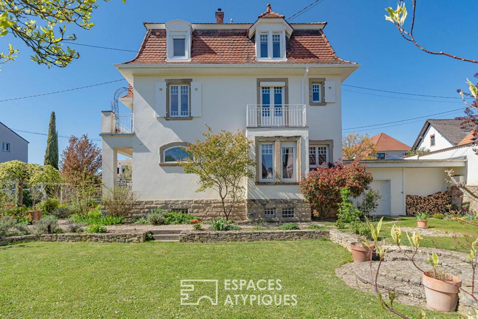 Maison de maître début XXe siècle et son jardin verdoyant