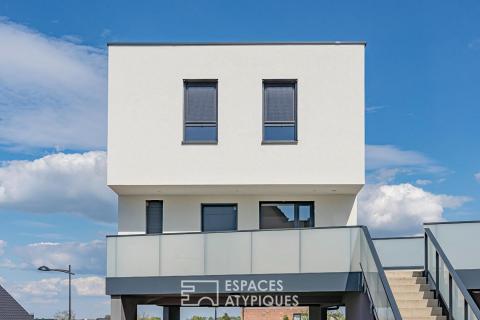 Duplex contemporain comme une maison