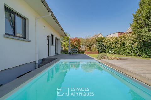 Maison rénovée et sa piscine