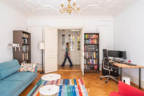 Appartement familial de style haussmannien avec balcon