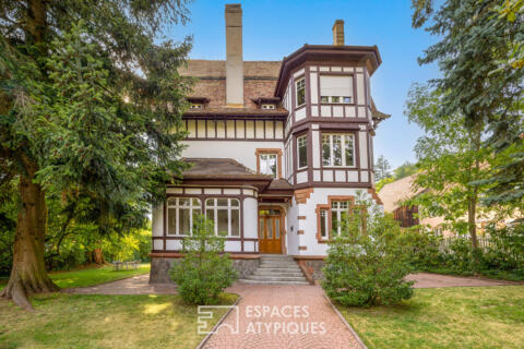 Elégante maison de maîtres aux volumes généreux