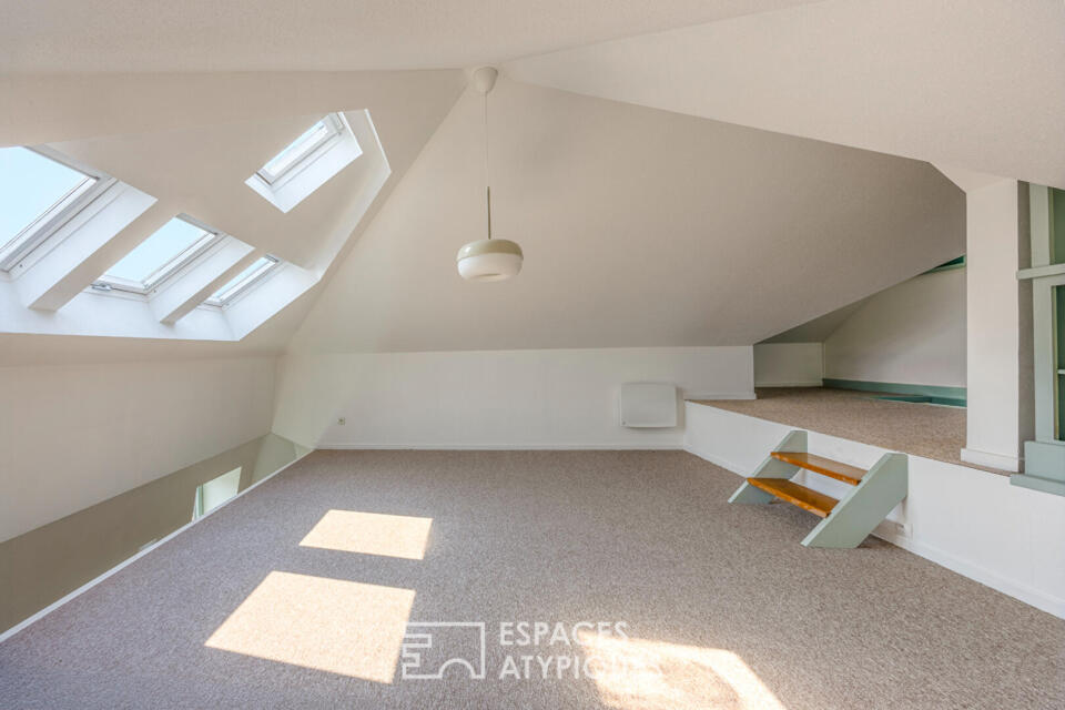 Duplex sous les toits rénové en hyper centre