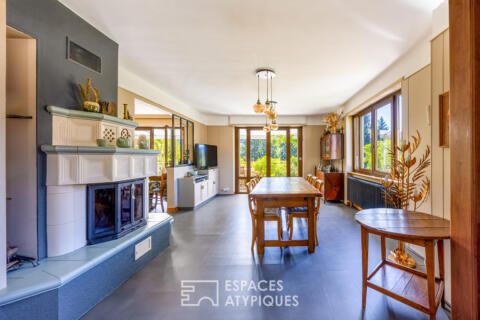 Maison familiale des années 1950 et son parc arboré