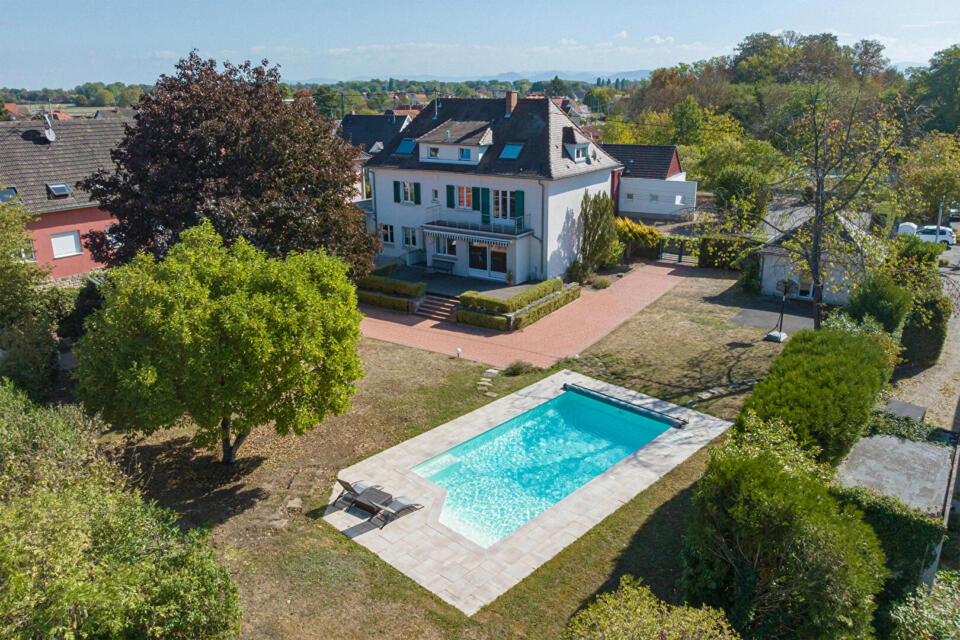 Maison bourgeoise de 1949 et sa piscine