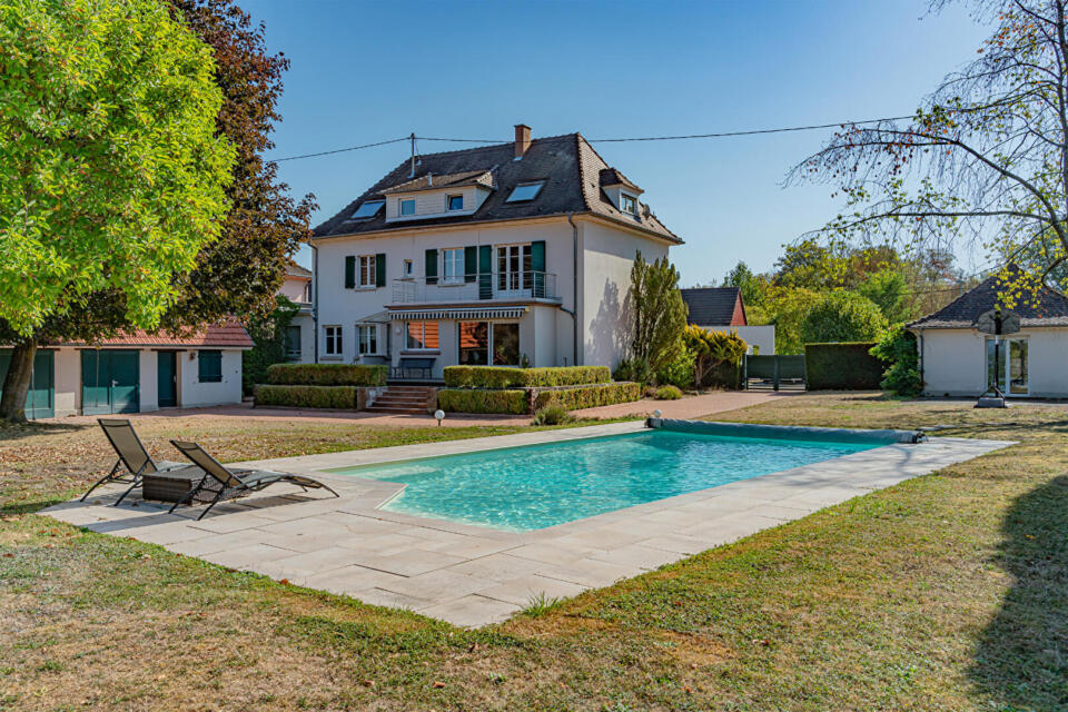 Maison bourgeoise de 1949 et sa piscine