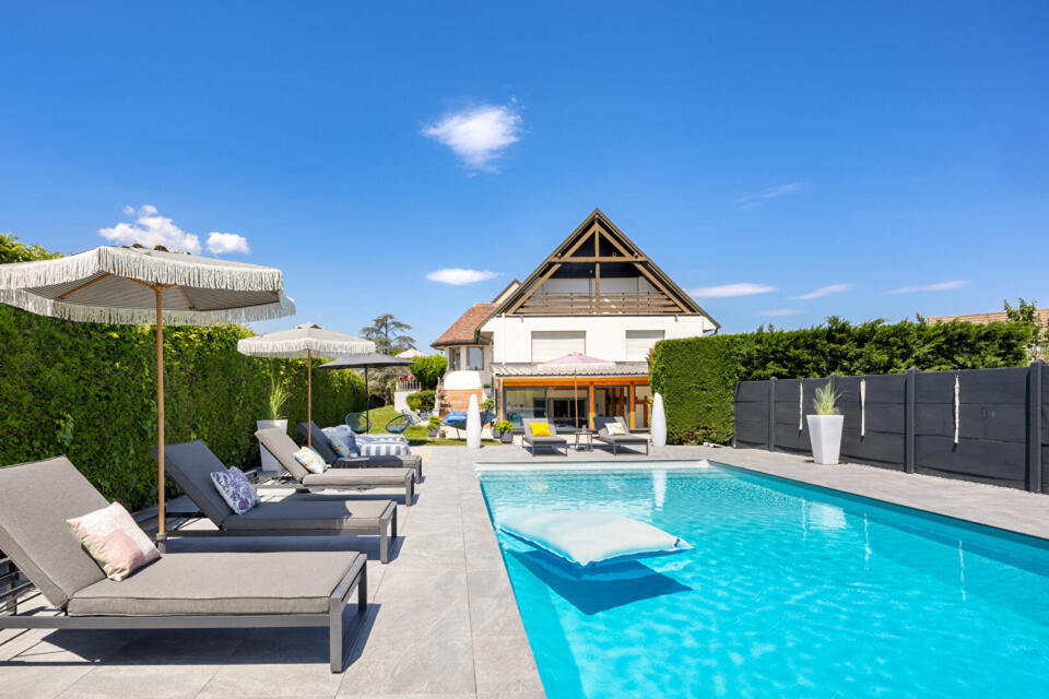 Villa d'exception et sa piscine au coeur des Maraîchers