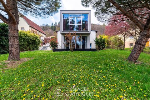 Maison d’architecte entre ville et forêt