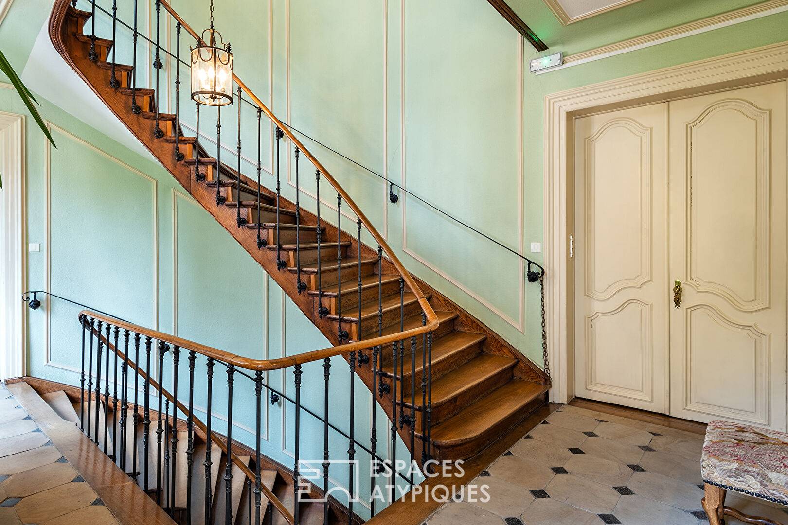 Château du XVIIIe siècle au coeur de la Route des Vins